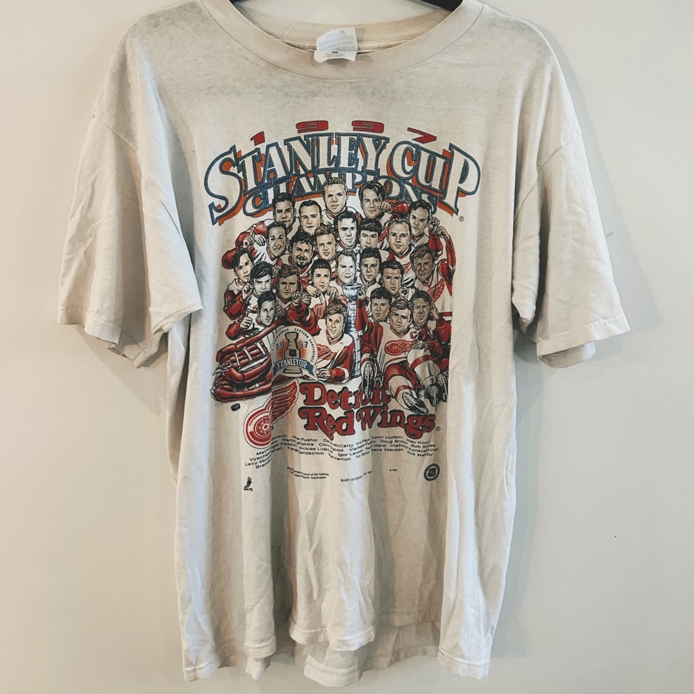 Detroit Red Wings Stanley Cup Graphic T-Shirt - White - Picture 1 of 3